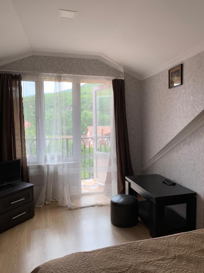 Guest House Iberia Mtsʼkhetʼa المظهر الخارجي الصورة